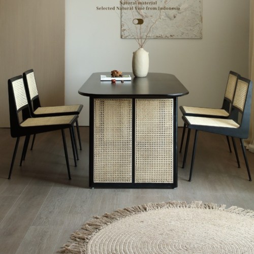 Black rattan dining table 2025